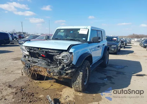 2023 Ford Bronco Heritage Limited Edition z USA, uszkodzony, nr VIN 1FMEE4GP5PLA71636